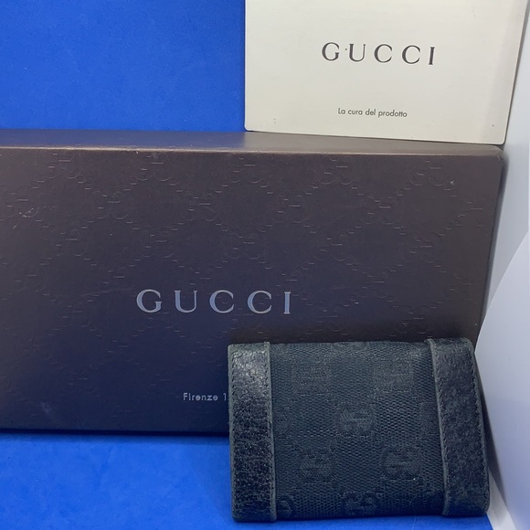 Gucci Vintage Black and Gold key holder wallet - Picture 2 of 7